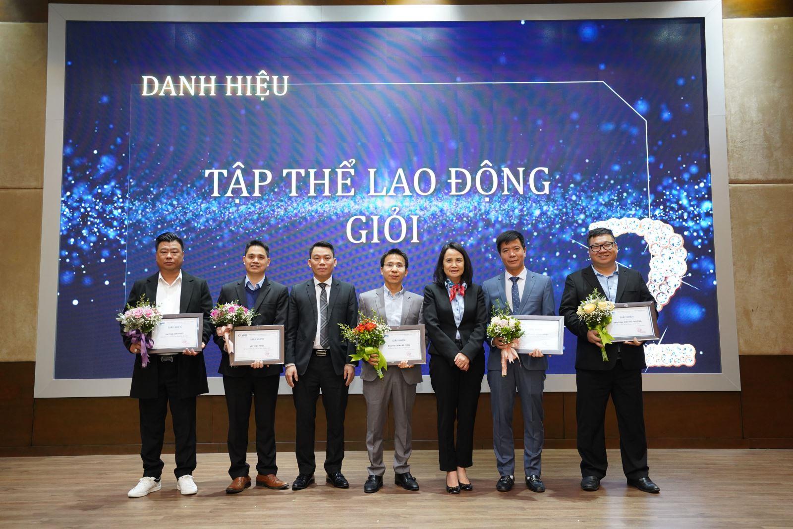 VNI TỔ CHỨC HỘI NGHỊ TRIỂN KHAI KẾ HOẠCH 2021: MỤC TIÊU ĐỨNG TOP 10 DOANH NGHIỆP BẢO HIỂM PHI NHÂN THỌ 